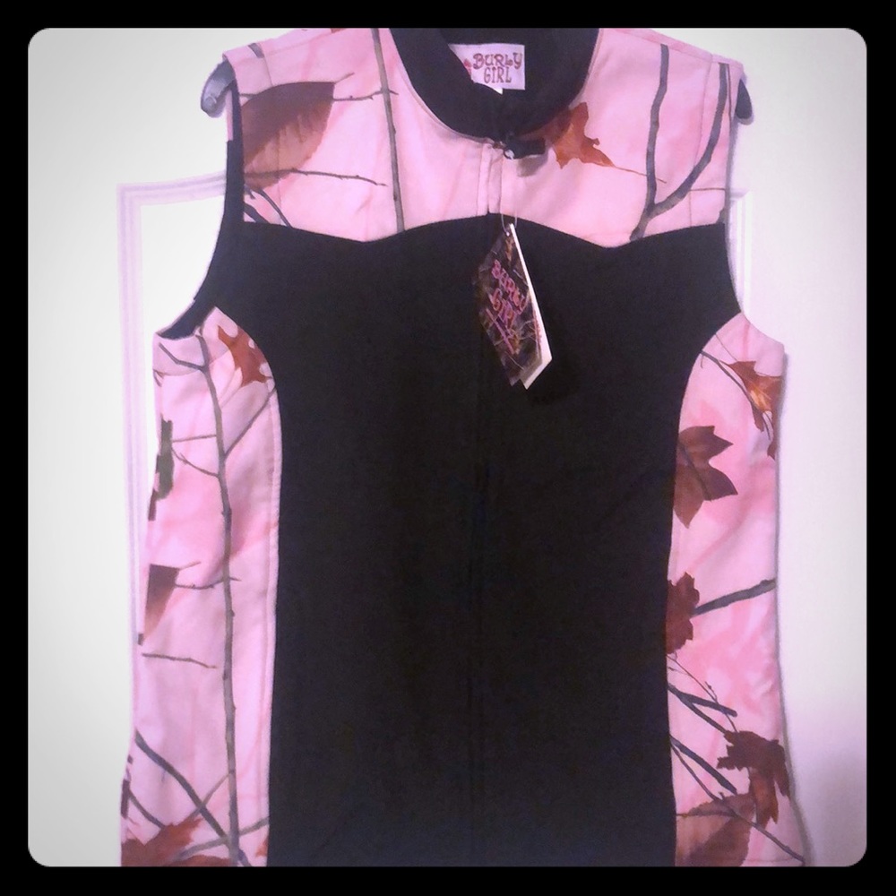 NWT pink & black camo zip jacket (waterproof)